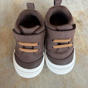 Bearpaw Sz 4 Baby shoes